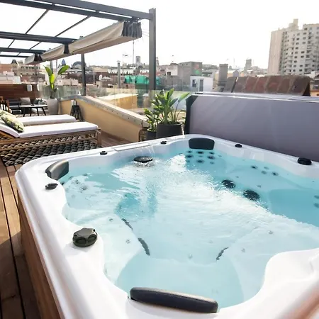 Amazing New With Rooftop Jacuzzi Barcellona