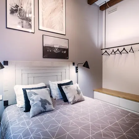Amazing New With Rooftop Jacuzzi Apartment *